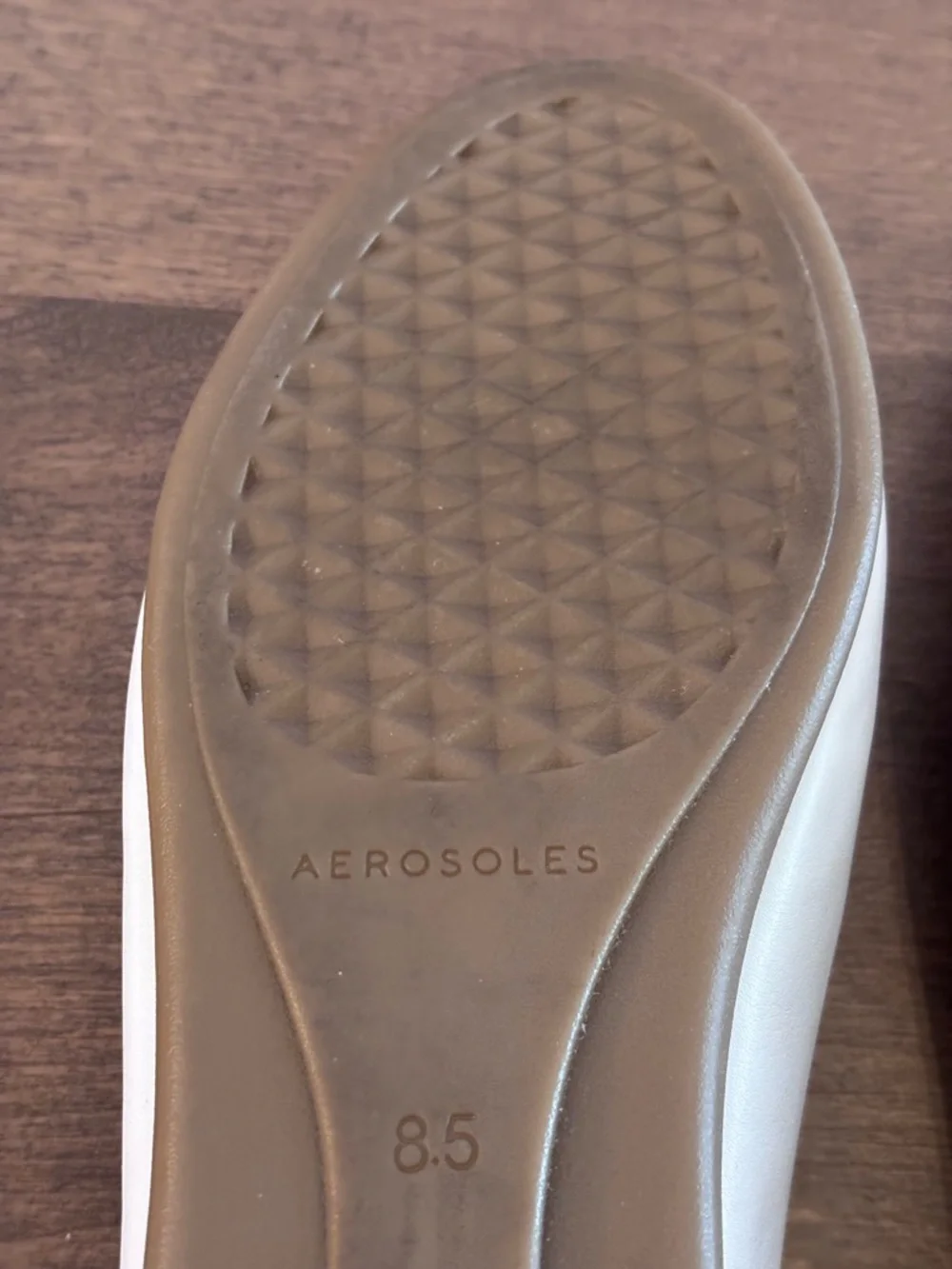 Women's Aerosoles Brielle White Woven Leather Loafers, size 8.5, No Box - Picture 16 of 16